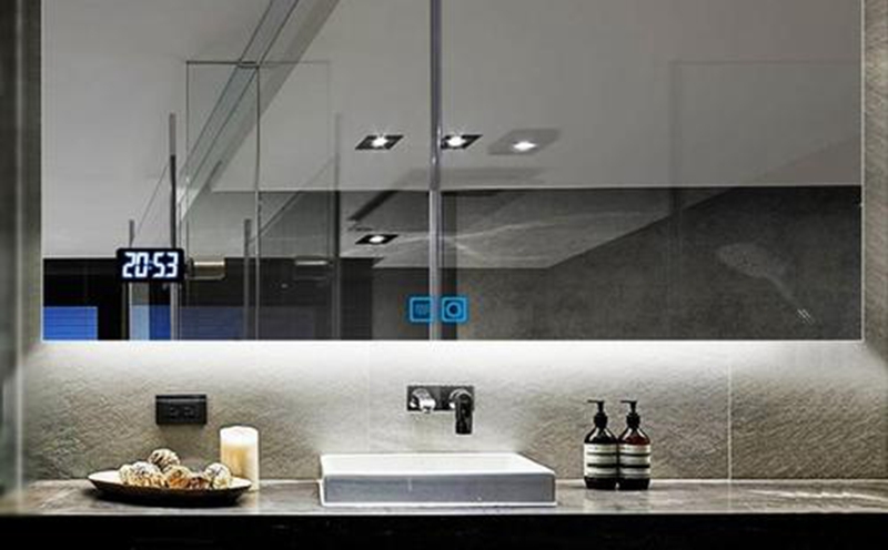 28f1166da8bd199be417ba14426ed1c5695.jpg 浴室鏡,浴室鏡選購(gòu)要點(diǎn),浴室鏡保養(yǎng)